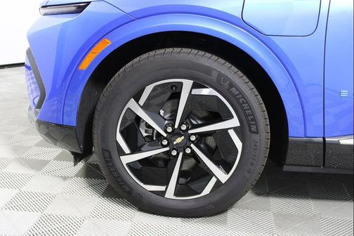 2024 Chevrolet Equinox EV 2LT