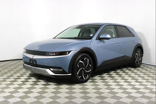 2024 Hyundai IONIQ 5 SE Standard Range