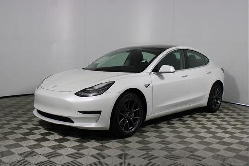 Pearl White Multi-Coat 2020 Tesla Model 3 Standard Range Plus