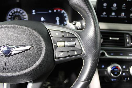 2023 Genesis G70 2.0T RWD