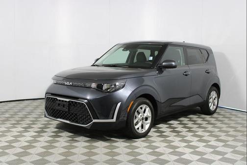Gravity Gray 2023 Kia Soul LX