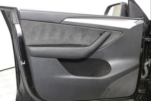 Solid Black 2023 Tesla Model Y Performance Dual Motor All-Wheel Drive