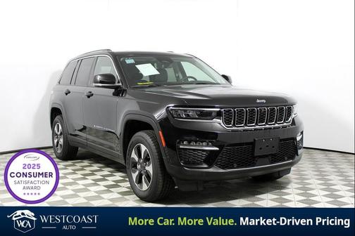 Diamond Black Crystal Pearlcoat 2023 Jeep Grand Cherokee 4xe Base