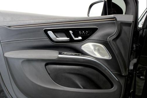 Obsidian Black Metallic 2023 Mercedes-Benz EQS 450 4MATIC