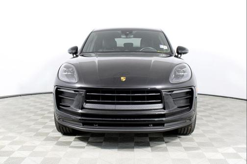 Black 2022 Porsche Macan Macan