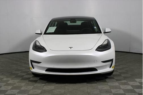 2022 Tesla Model 3 Standard Range