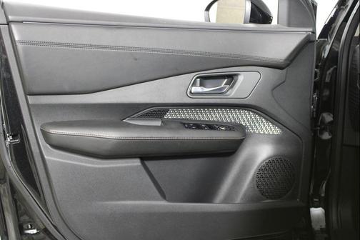 2024 Nissan ARIYA VENTURE+