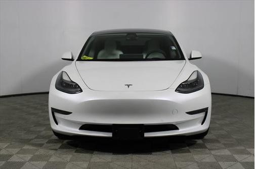 2022 Tesla Model 3 Standard Range