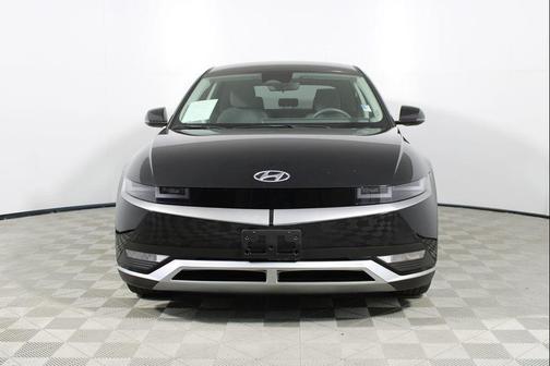 2024 Hyundai IONIQ 5 SE