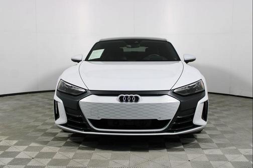 2023 Audi e-tron GT Premium Plus quattro