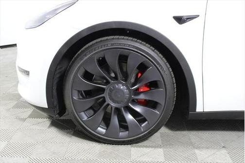 2023 Tesla Model Y Performance Dual Motor All-Wheel Drive