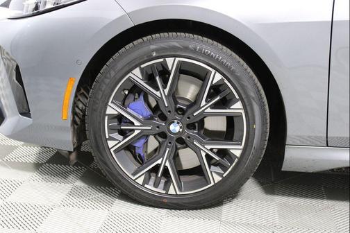 2025 BMW 228 Gran Coupe xDrive