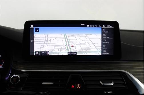2022 BMW 530 i