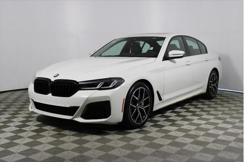 2022 BMW 530 i