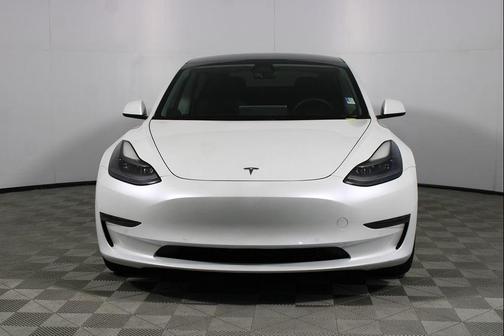 Pearl White Multi-Coat 2021 Tesla Model 3 Standard Range Plus
