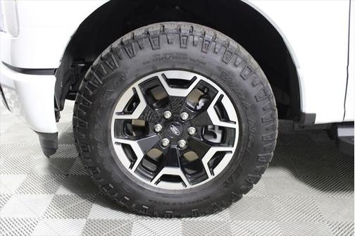 2023 Ford F-150 Lightning XLT
