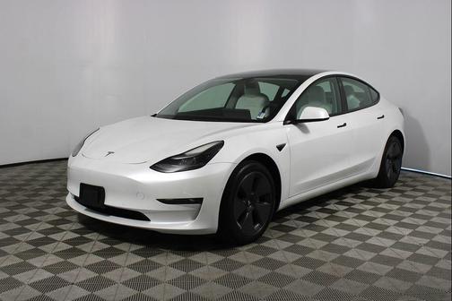 2022 Tesla Model 3 Standard Range