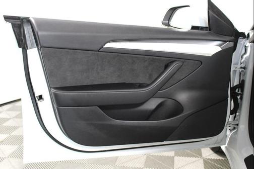 2022 Tesla Model 3 Standard Range