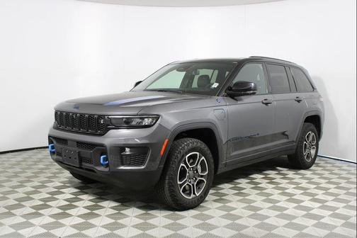 Baltic Gray Metallic Clearcoat 2022 Jeep Grand Cherokee 4xe Trailhawk