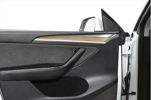 2023 Tesla Model Y Performance Dual Motor All-Wheel Drive