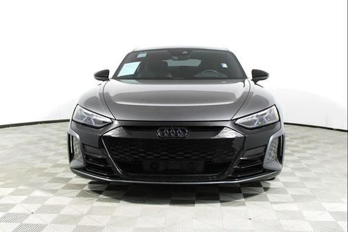 2022 Audi e-tron GT Prestige