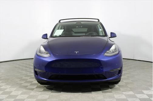 2022 Tesla Model Y Long Range Dual Motor All-Wheel Drive