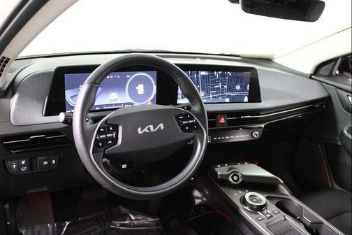 Glacier 2024 Kia EV6 Wind