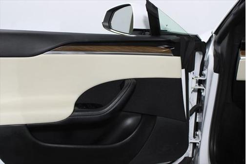 2022 Tesla Model S Dual Motor All-Wheel Drive