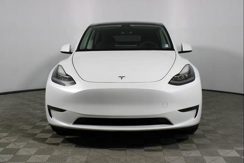 2022 Tesla Model Y Long Range Dual Motor All-Wheel Drive