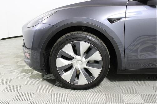 2023 Tesla Model Y RWD