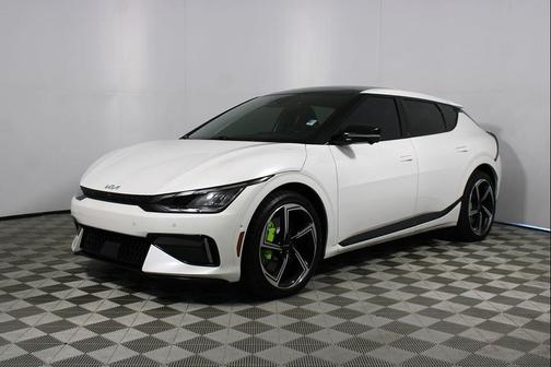 Snow White Pearl 2023 Kia EV6 GT