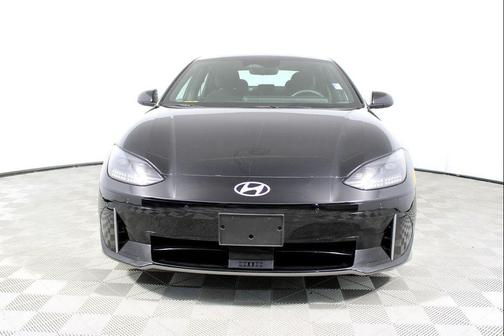Onyx Black 2024 Hyundai IONIQ 6 SE