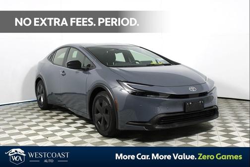 2025 Toyota Prius LE