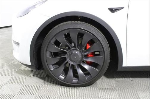 2024 Tesla Model Y Performance Dual Motor All-Wheel Drive