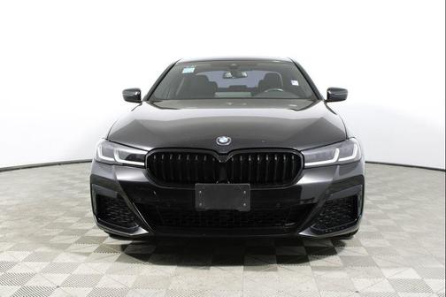 2022 BMW 530 i