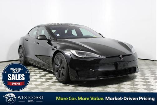 Solid Black 2022 Tesla Model S Plaid