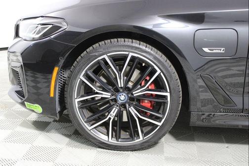 Black Sapphire Metallic 2023 BMW 530e Base