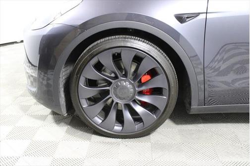 2024 Tesla Model Y Performance Dual Motor All-Wheel Drive