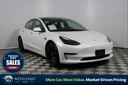 Pearl White Multi-Coat 2023 Tesla Model 3 Performance