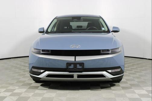 2024 Hyundai IONIQ 5 SE Standard Range
