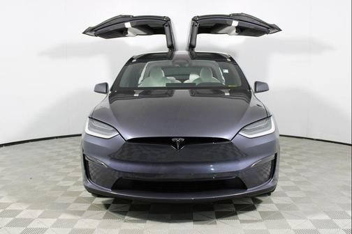 2023 Tesla Model X Standard Range