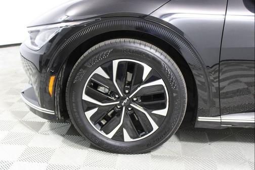 2023 Kia EV6 Wind