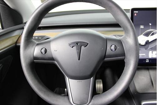 2022 Tesla Model Y Performance Dual Motor All-Wheel Drive