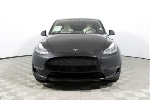 2021 Tesla Model Y Standard Range Rear-Wheel Drive