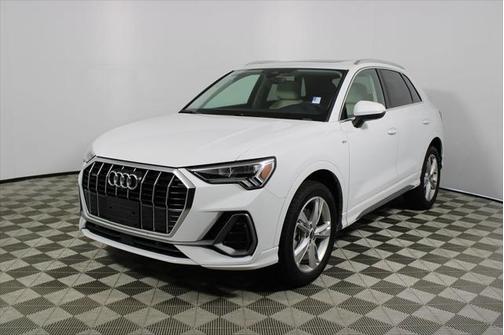 2022 Audi Q3 45 S line Premium Plus