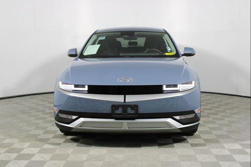 2024 Hyundai IONIQ 5 SE