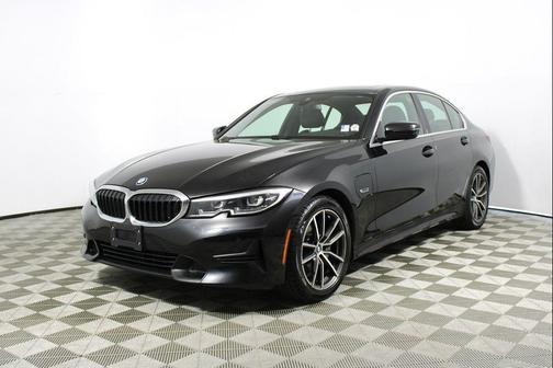 2022 BMW 330e Base