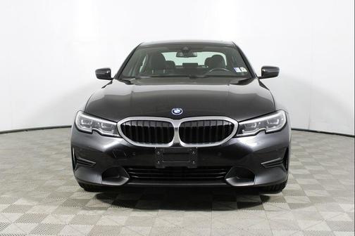 2022 BMW 330e Base