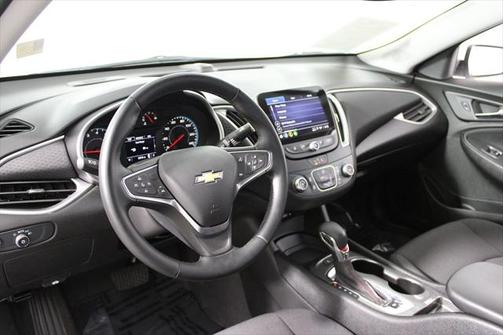 2024 Chevrolet Malibu FWD RS