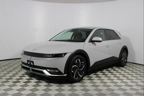 2024 Hyundai IONIQ 5 SE